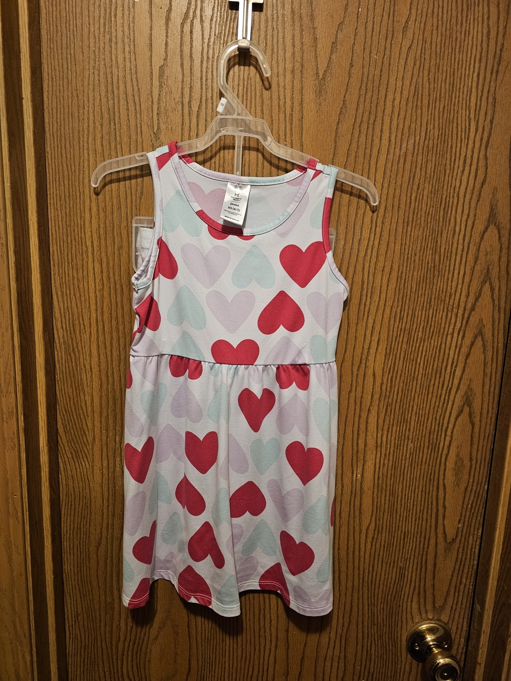 Girls Sleeveless Heart-Print Casual Dress with matching shorts